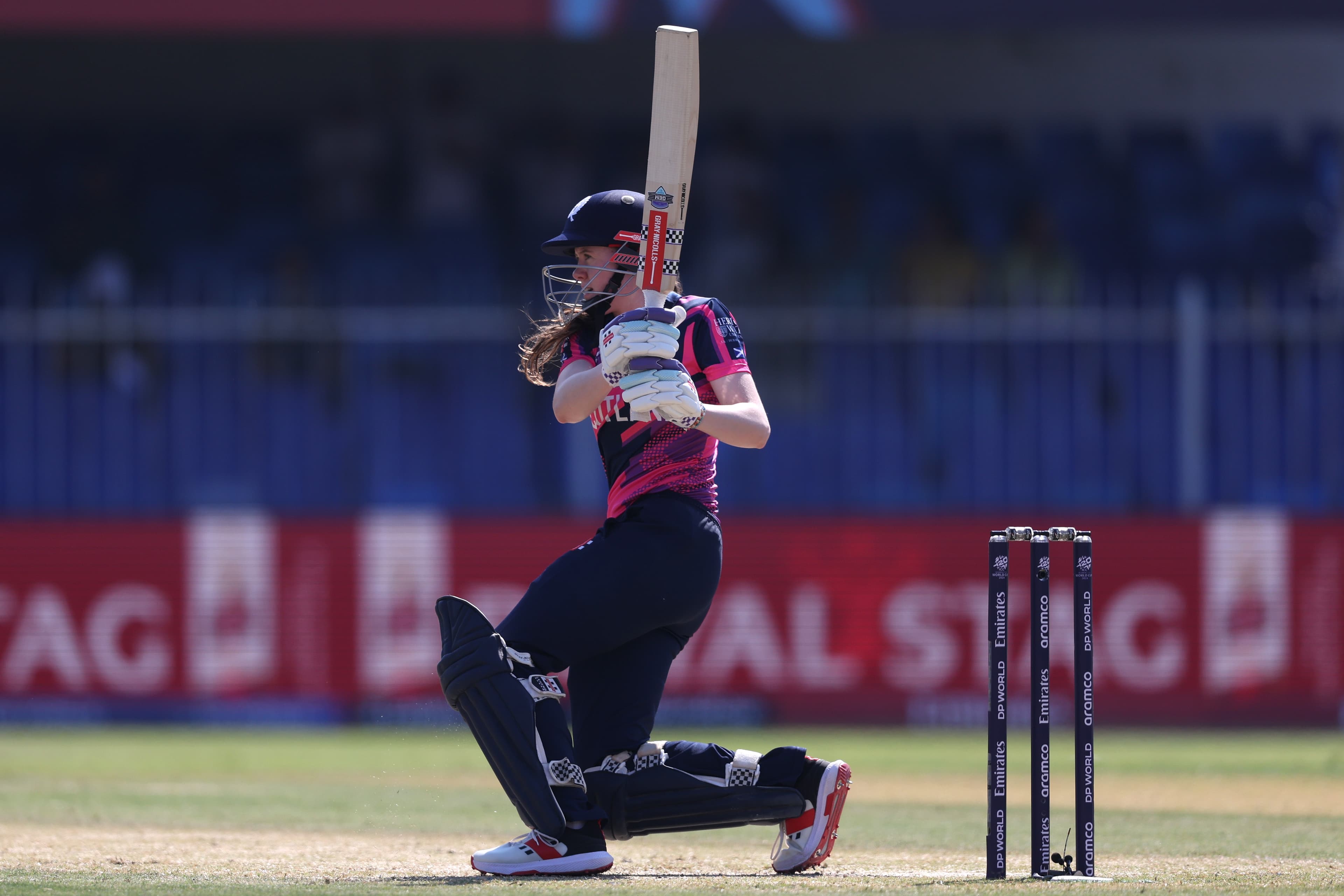 SARAH BRYCE JOINS SYDNEY SIXERS FOR WBBL